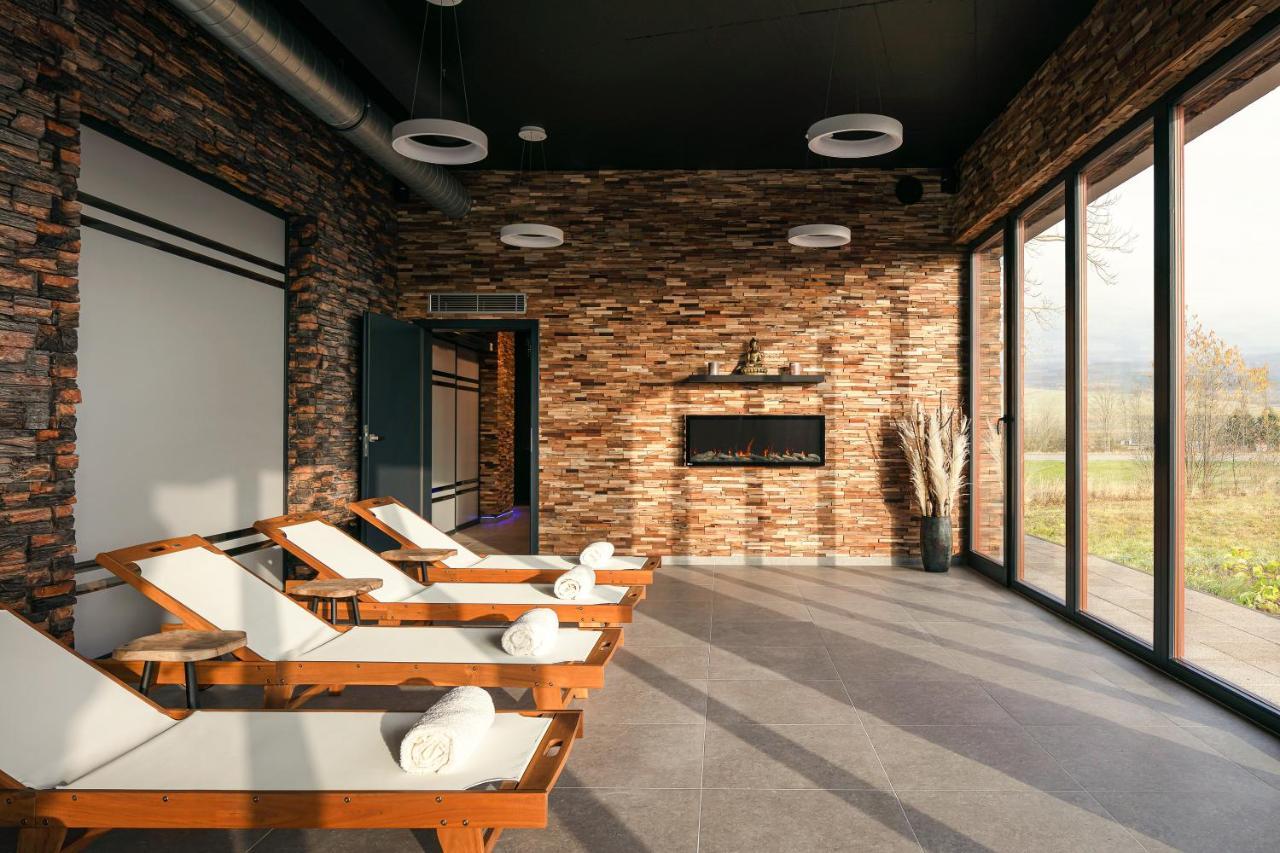 Grund Resort Golf And Ski Mladé Buky Esterno foto