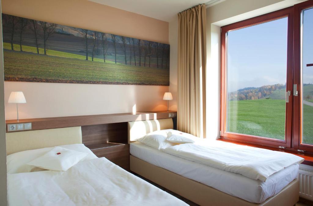 Grund Resort Golf And Ski Mladé Buky Camera foto