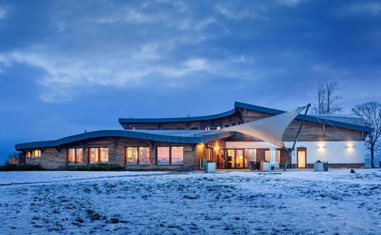Grund Resort Golf And Ski Mladé Buky Esterno foto